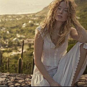 DOEN| ALANA TOP (S)